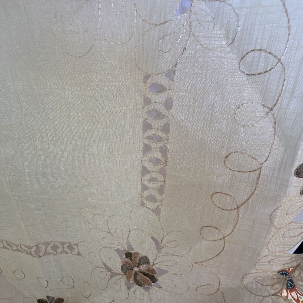 table cloth - Picture 13 of 16